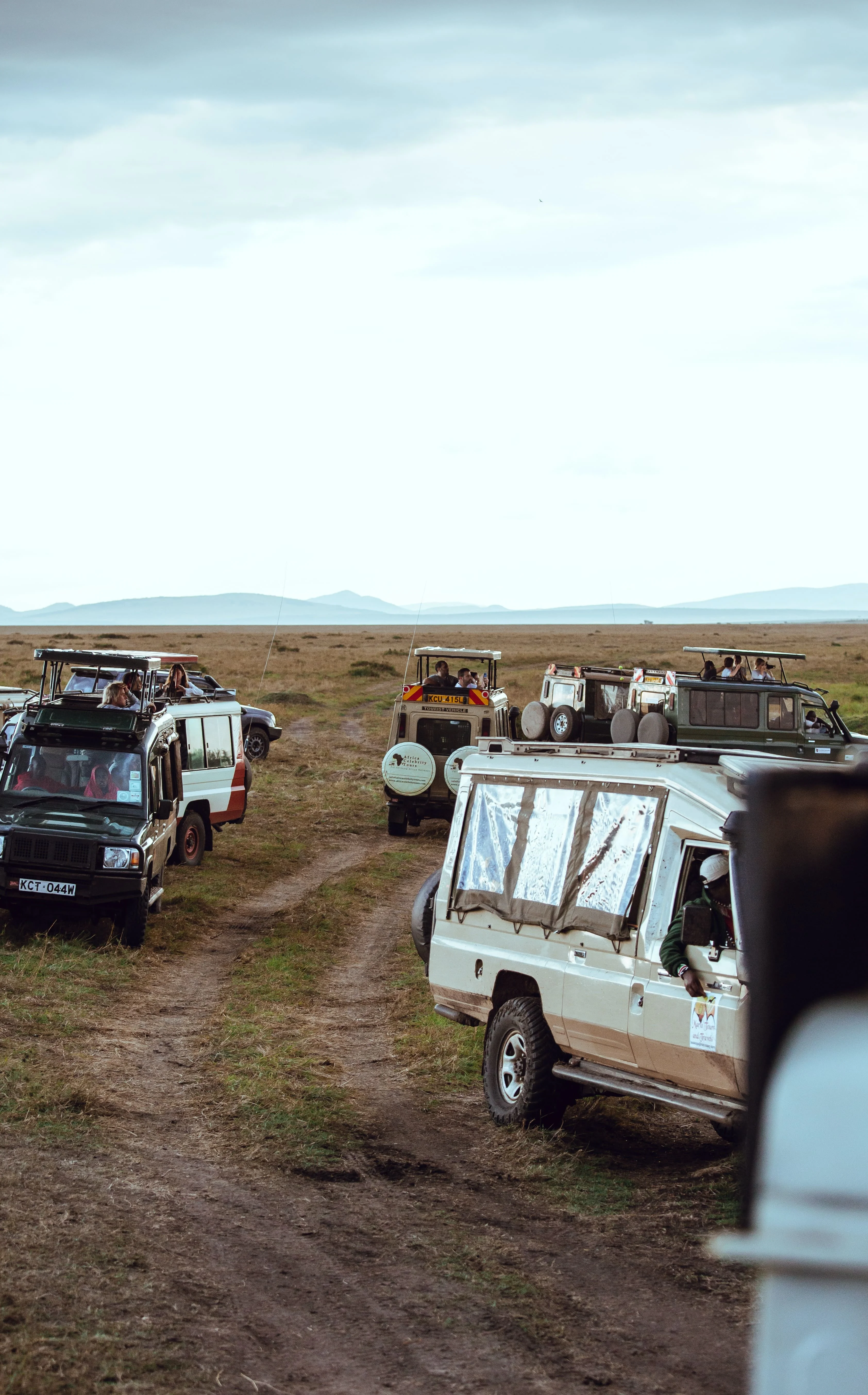 tour-vehicle