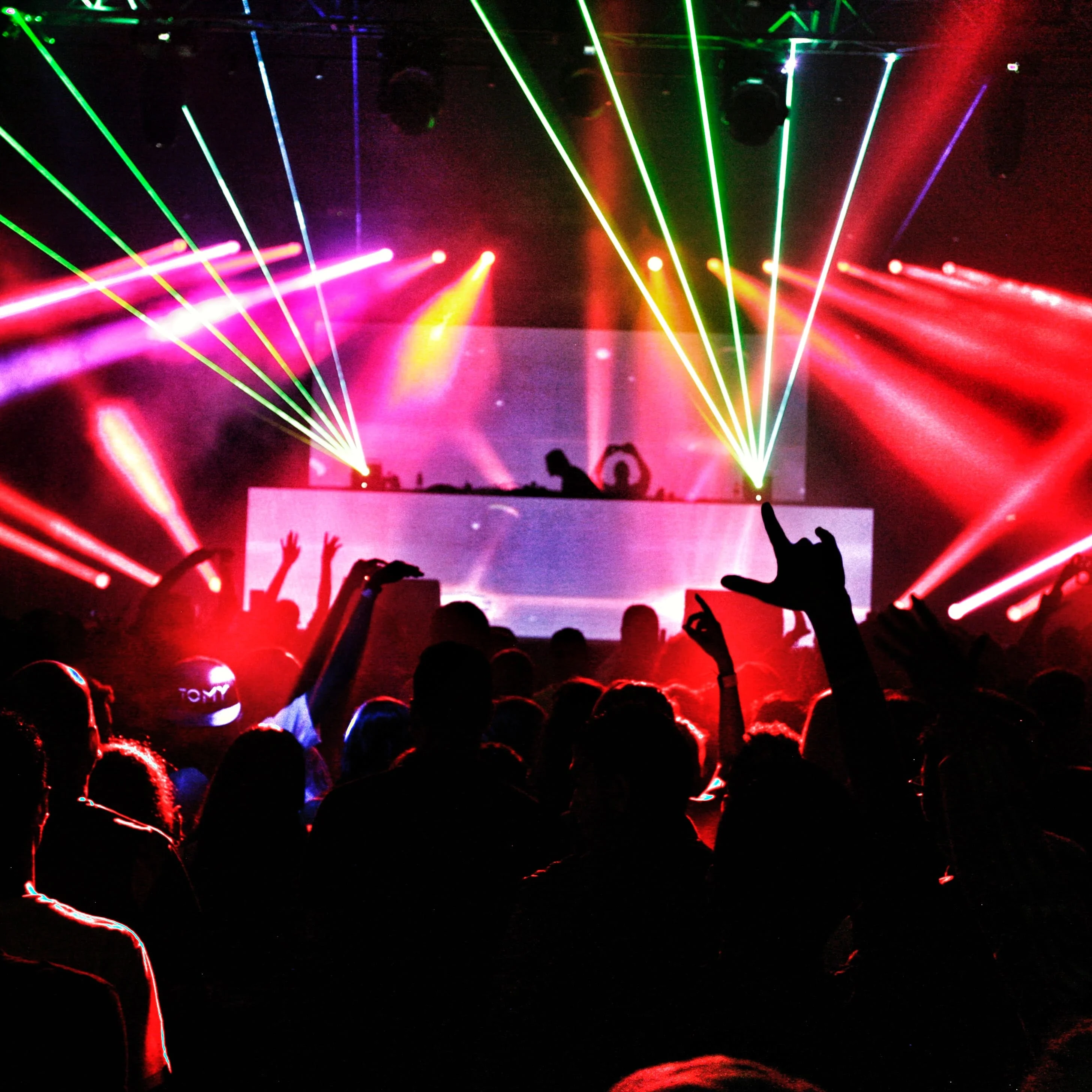 vibrant-nightlife